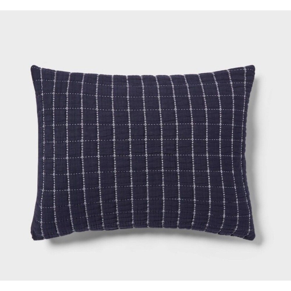 Standard Yarn Dye Crinkle Grid Quilt Sham Ivory/Navy Threshold 20”x26”